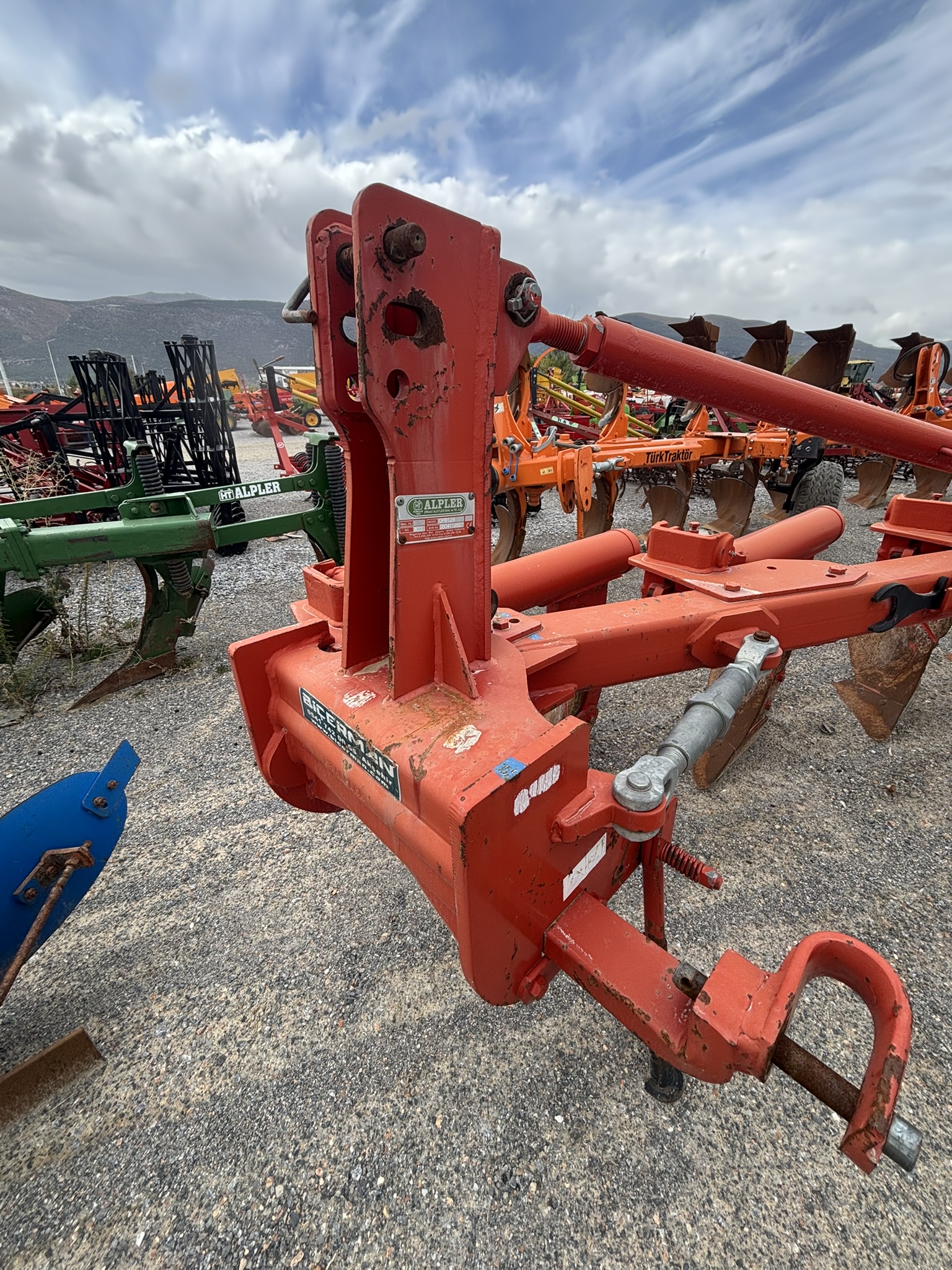 Alpler 2017 model 4'lü 12'li yaylı otomatik pulluk - Görsel 2