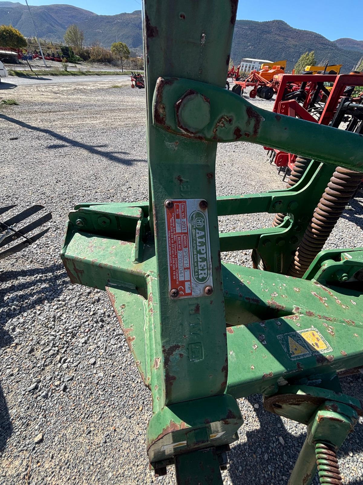 Alpler 5+1 6'lı dik yaylı 2016 model pulluk - Görsel 3