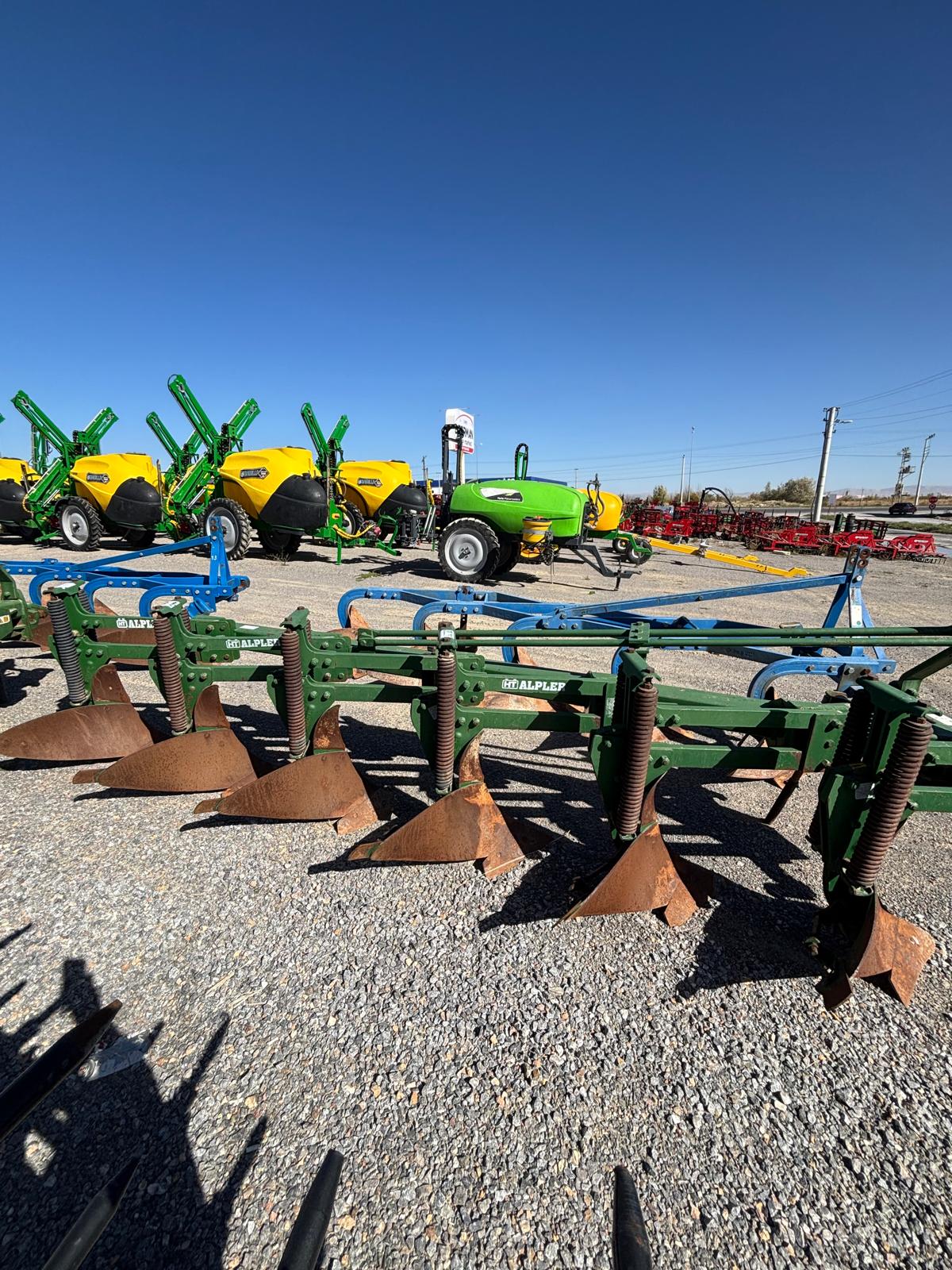 Alpler 5+1 6'lı dik yaylı 2016 model pulluk